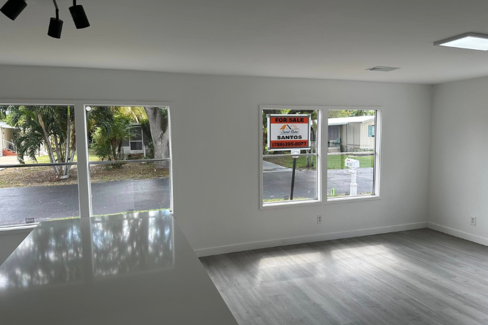Mobile Home Remodelada com Lago – Coconut Creek, FL (11)